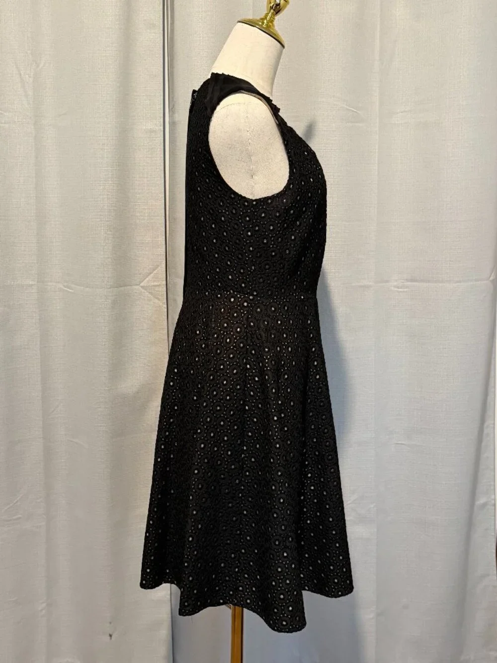 Vince Camuto Sleeveless Midi Dress - Black & Tan Cottagecore - Size 6 - Picture 4 of 13